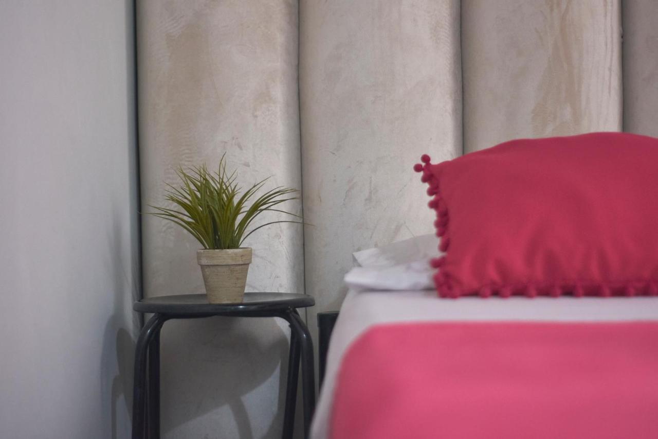 Hostal Casa Estacion Medellín Kültér fotó