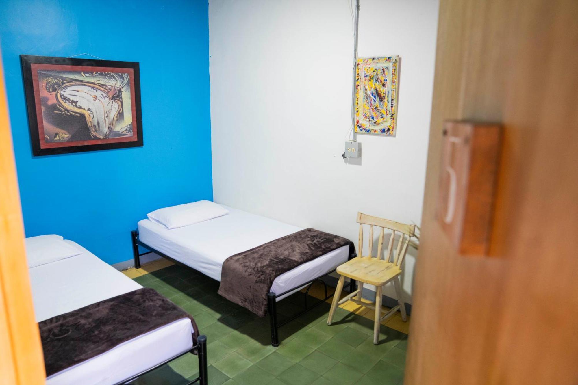 Hostal Casa Estacion Medellín Kültér fotó